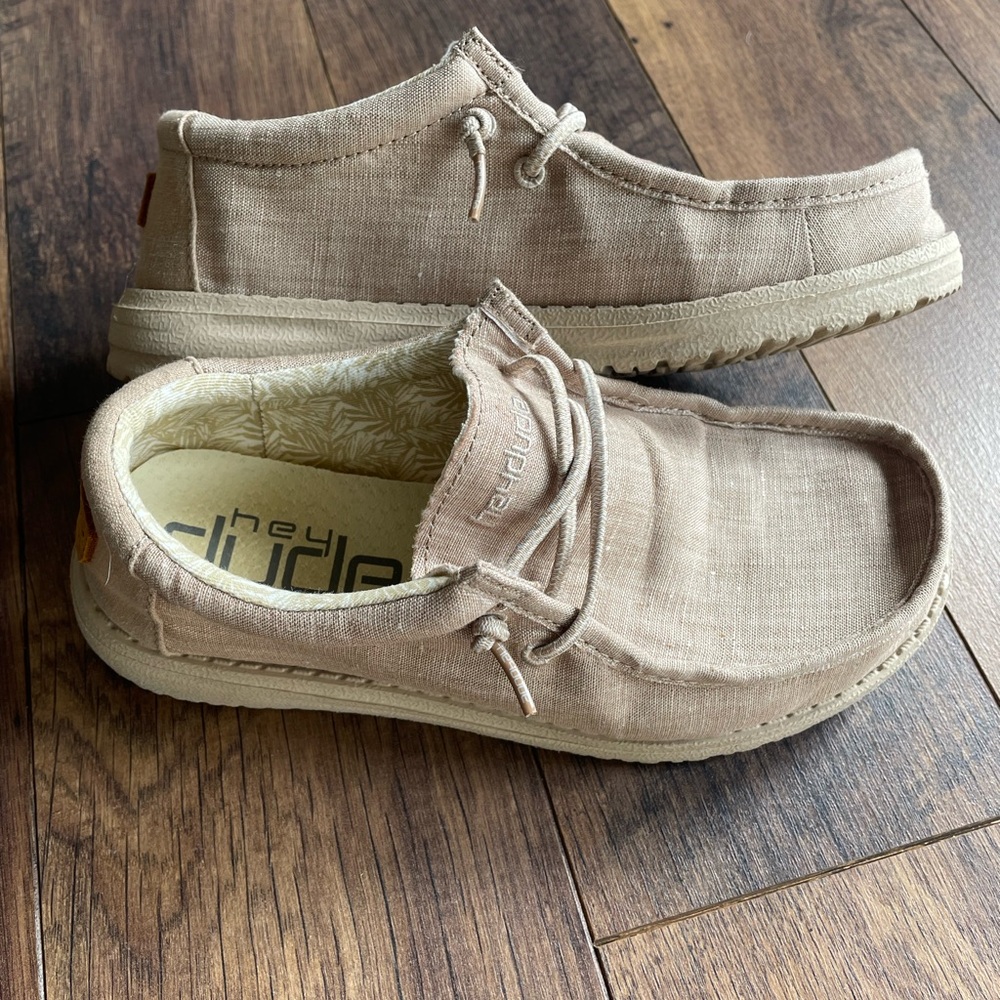 Hey Dudes Wally Youth Size 4